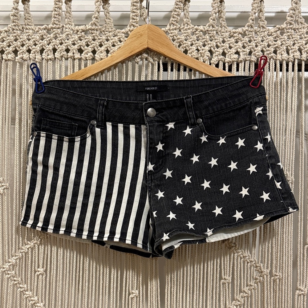Forever 21 Black and White Star Stripe Jean Shorts